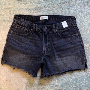 Abercrombie & Fitch Mid Rise Boyfriend Shorts.